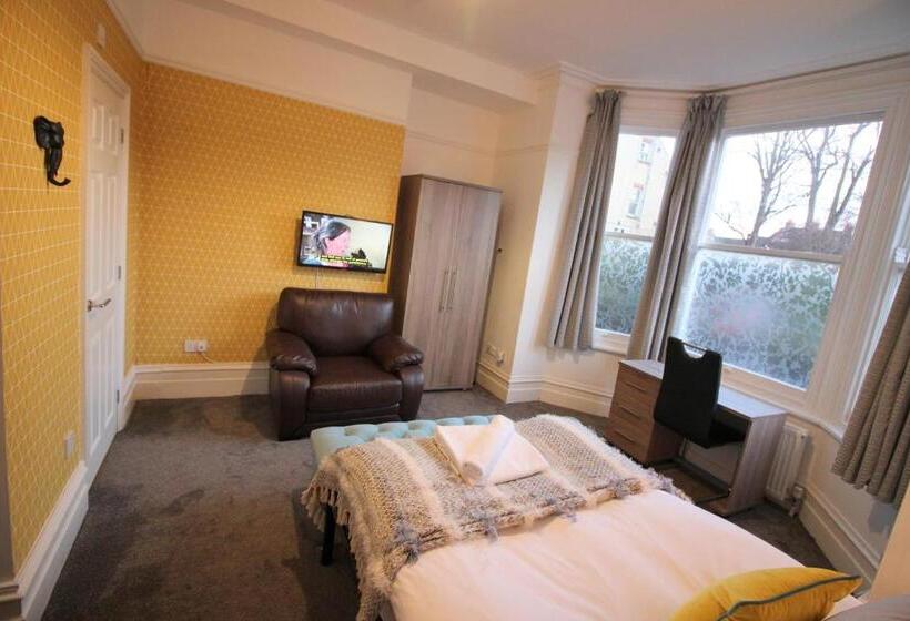 بنسيون Cambridge City Rooms By Paymán Club