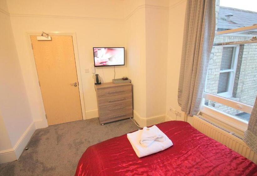 بنسيون Cambridge City Rooms By Paymán Club