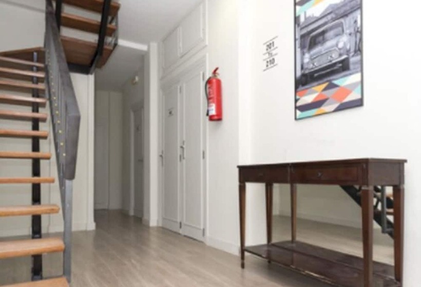 پانسیون Nwt Central Station Valencia