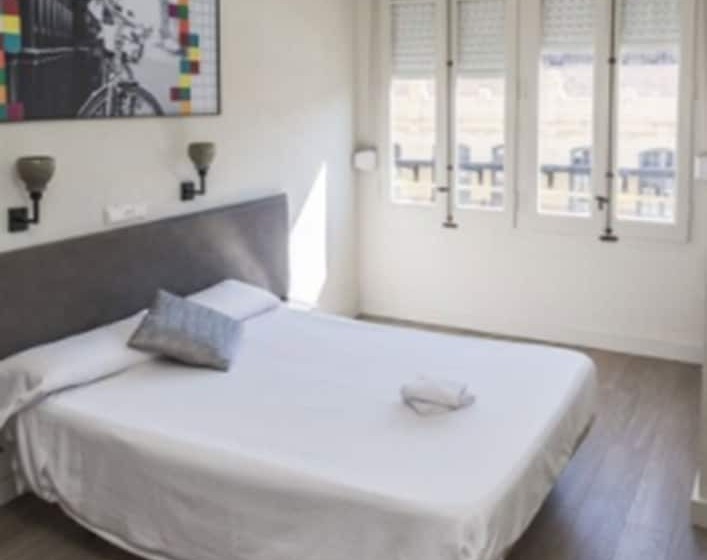 پانسیون Nwt Central Station Valencia