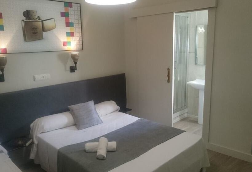 پانسیون Nwt Central Station Valencia