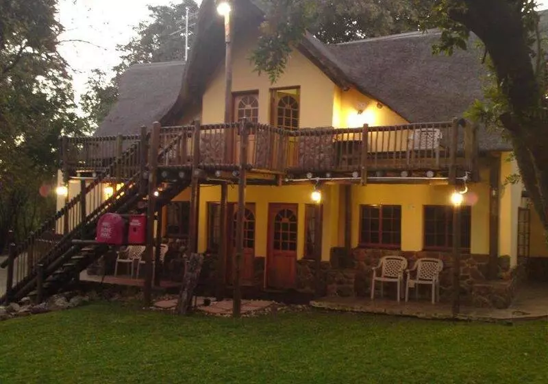 پانسیون Lapalosa Lodge