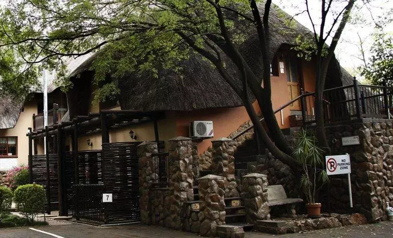 پانسیون Lapalosa Lodge
