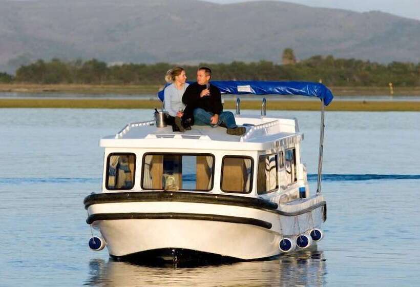 Phantom View River Resort