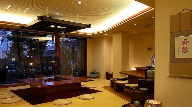 Ryokan Hakuba Hifumi