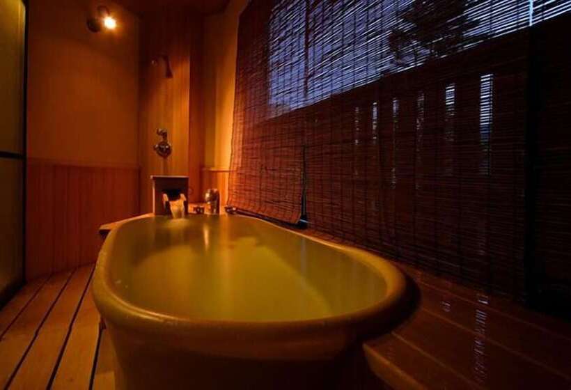 Ryokan Hakuba Hifumi