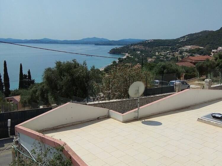 Sarakinos Apartments