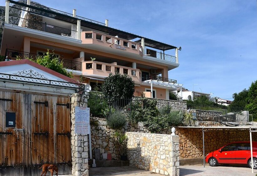 Sarakinos Apartments