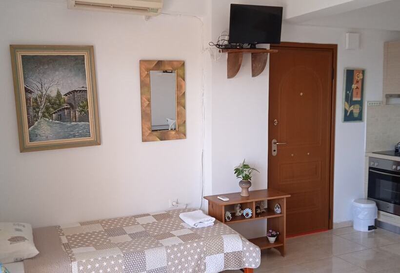 Sarakinos Apartments