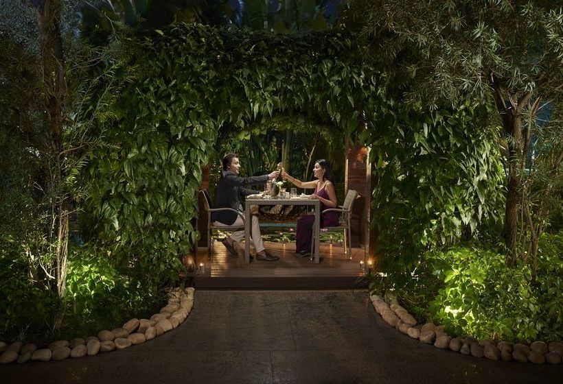 Hotell Eskay Resorts