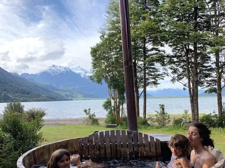 Hotelli Yelcho En La Patagonia