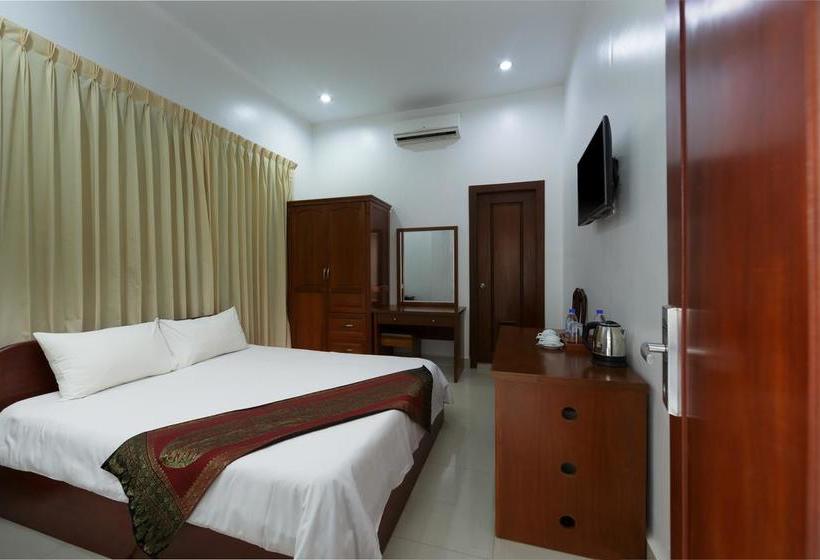 9 Dragon Hotel & Restaurant