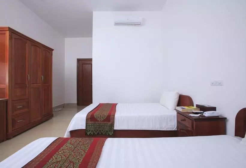 9 Dragon Hotel & Restaurant
