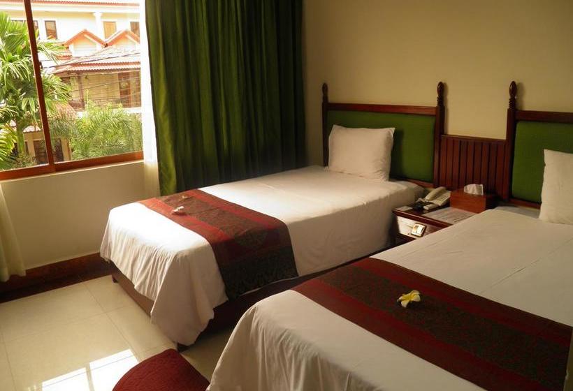 9 Dragon Hotel & Restaurant