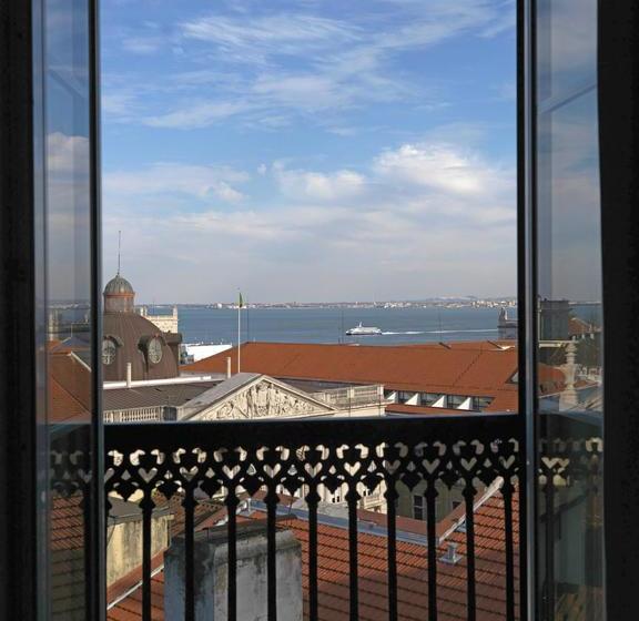 Bed and Breakfast Feels Like Home Chiado Prime Suites