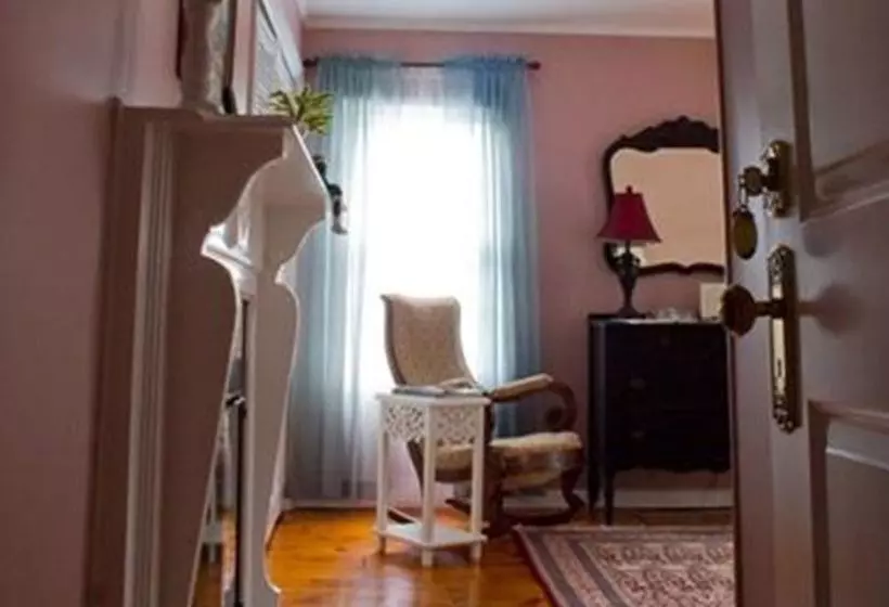 ベッドアンドブレックファースト Harrington House