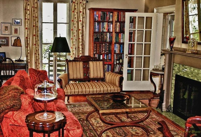 Bed and Breakfast Harrington House