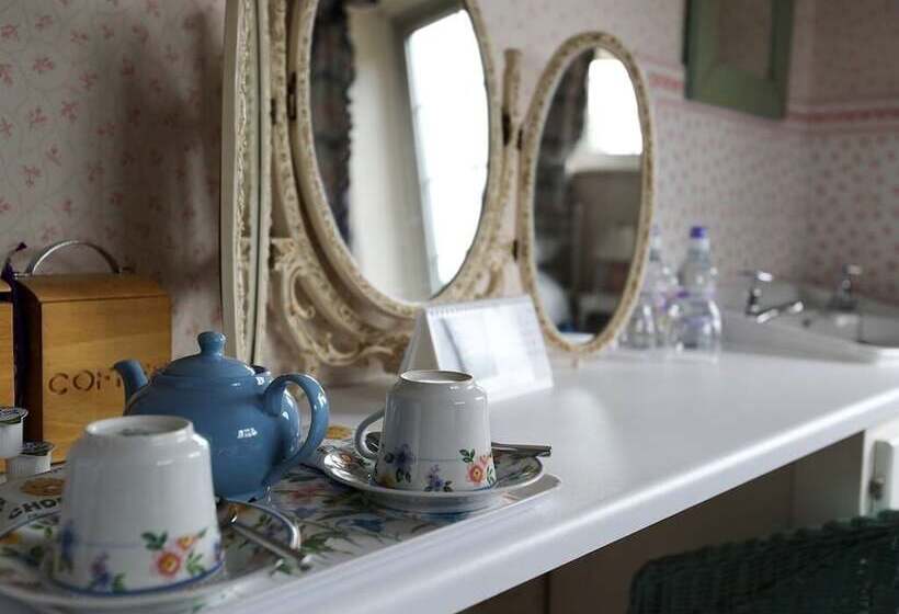 مبيت وإفطار Newmans Hall