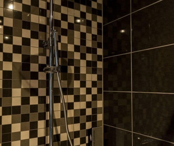 Golden Mansion Apart