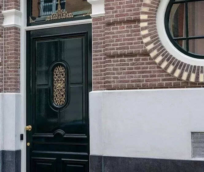 Golden Mansion Apart
