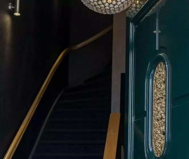 Golden Mansion Apart