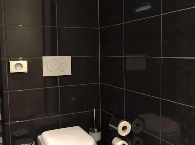 Golden Mansion Apart