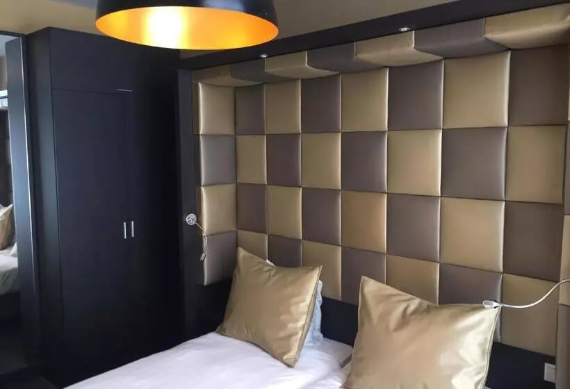 Golden Mansion Apart