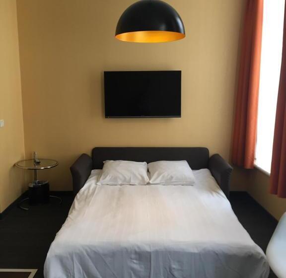 Golden Mansion Apart