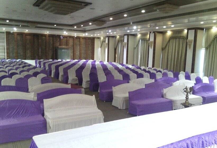 Aarya Grand Hotels & Resorts