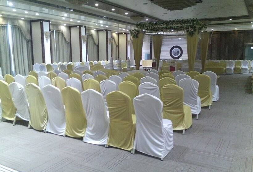 Aarya Grand Hotels & Resorts