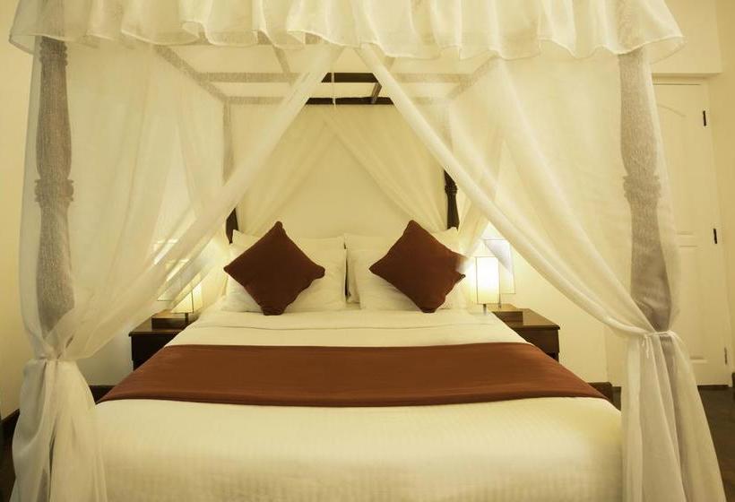 בית מלון כפרי Villa By Camellia