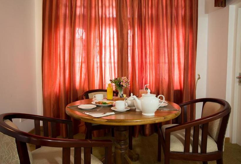 בית מלון כפרי Villa By Camellia