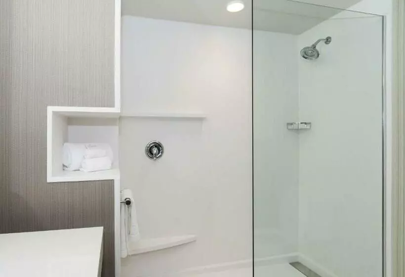 Hotelli Courtyard By Marriott Fayetteville Fort Liberty   Spring Lake