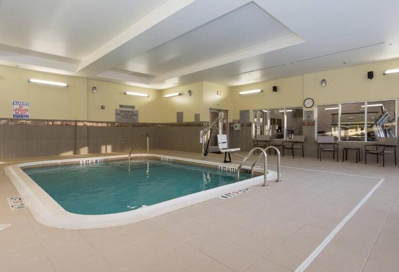 Otel Courtyard By Marriott Fayetteville Fort Liberty   Spring Lake