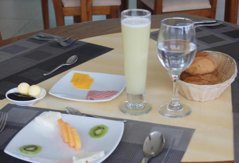 בית מלון כפרי Flamingo