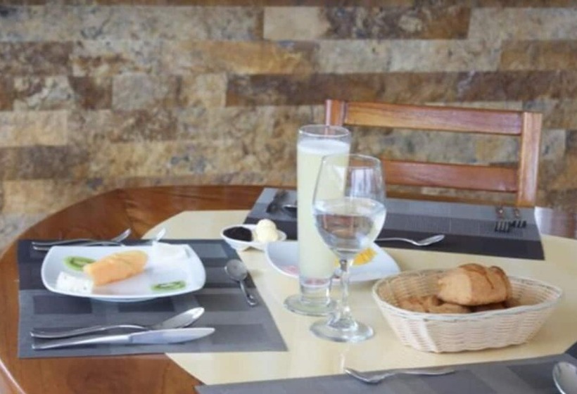 בית מלון כפרי Flamingo