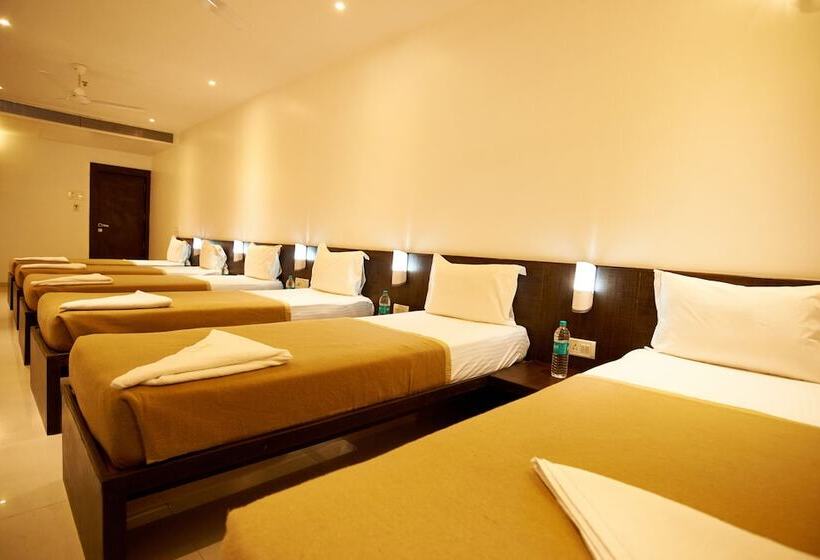 ホテル Golden View