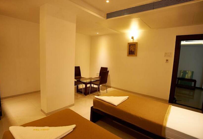 ホテル Golden View