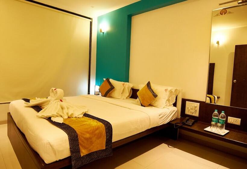 ホテル Golden View