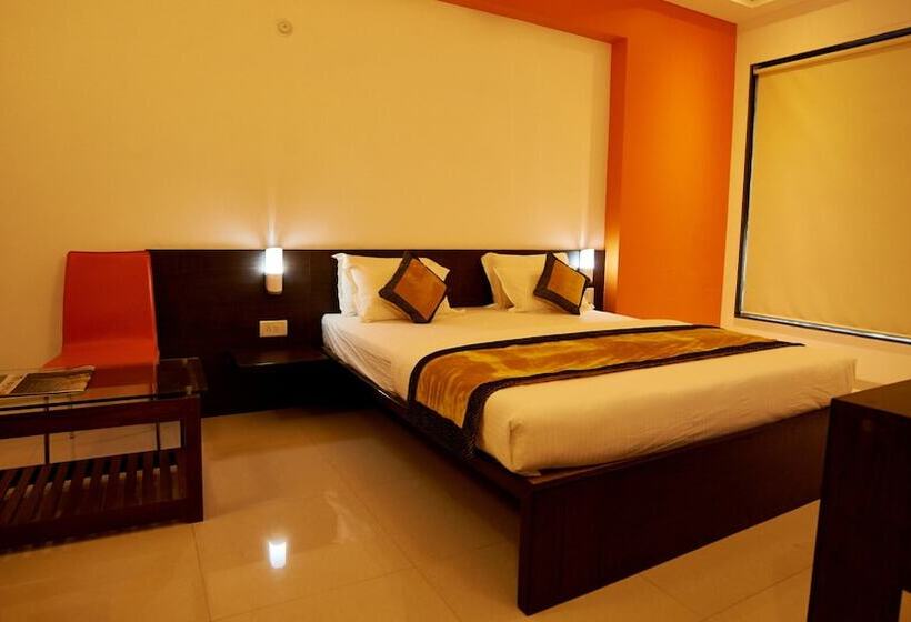 ホテル Golden View