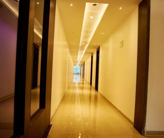 ホテル Golden View