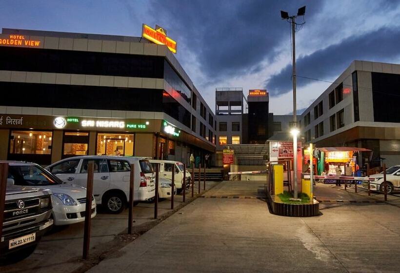 ホテル Golden View