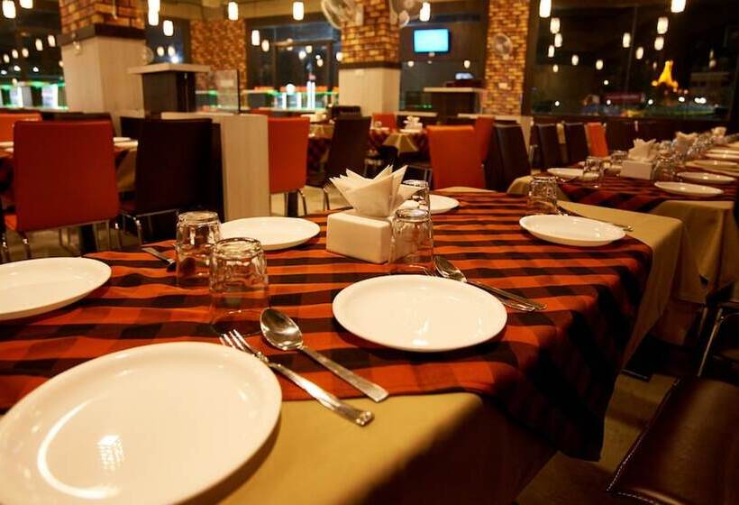 ホテル Golden View