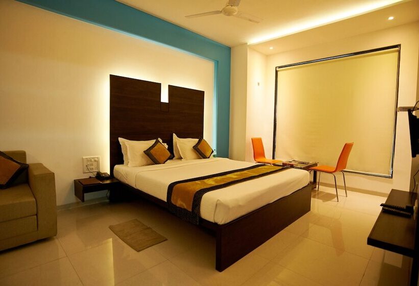 ホテル Golden View