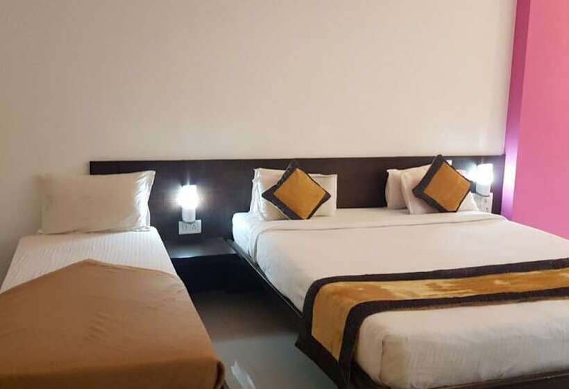 ホテル Golden View