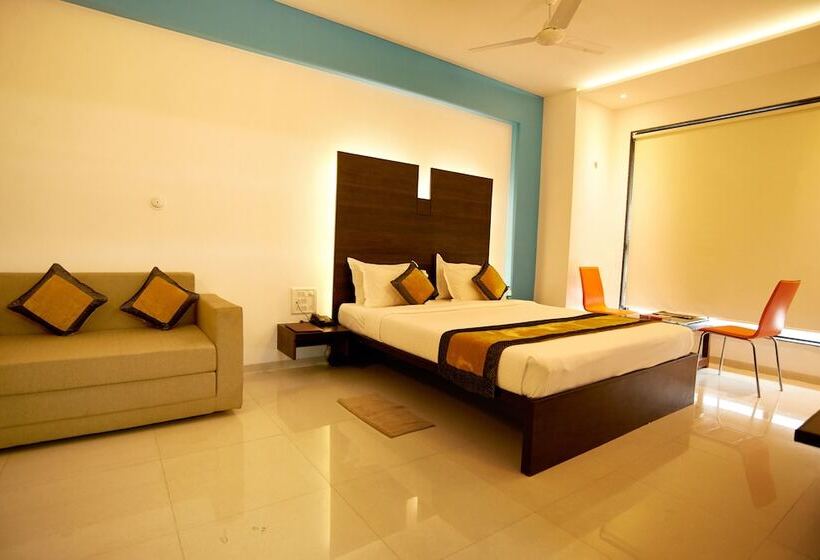 ホテル Golden View