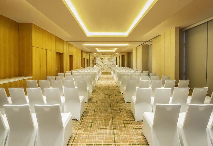 Otel Hilton Garden Inn Ningbo