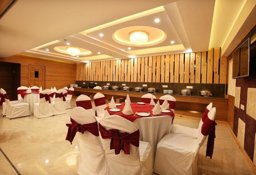 Mint Hotel Premia Chandigarh, Zirakpur