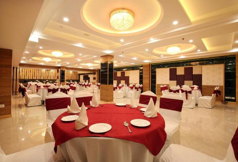 Mint Hotel Premia Chandigarh, Zirakpur