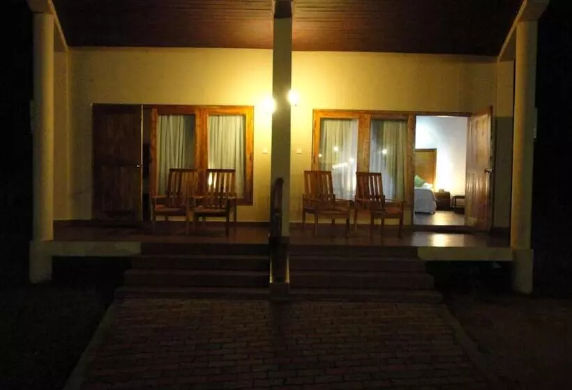 Hotel Naaval